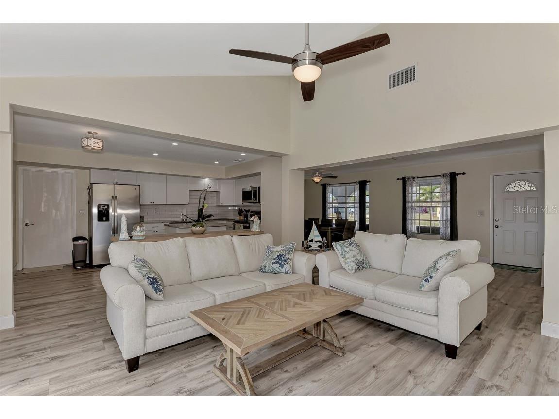 13479 Newport Avenue Port Charlotte FL 33981 A4631263 image17