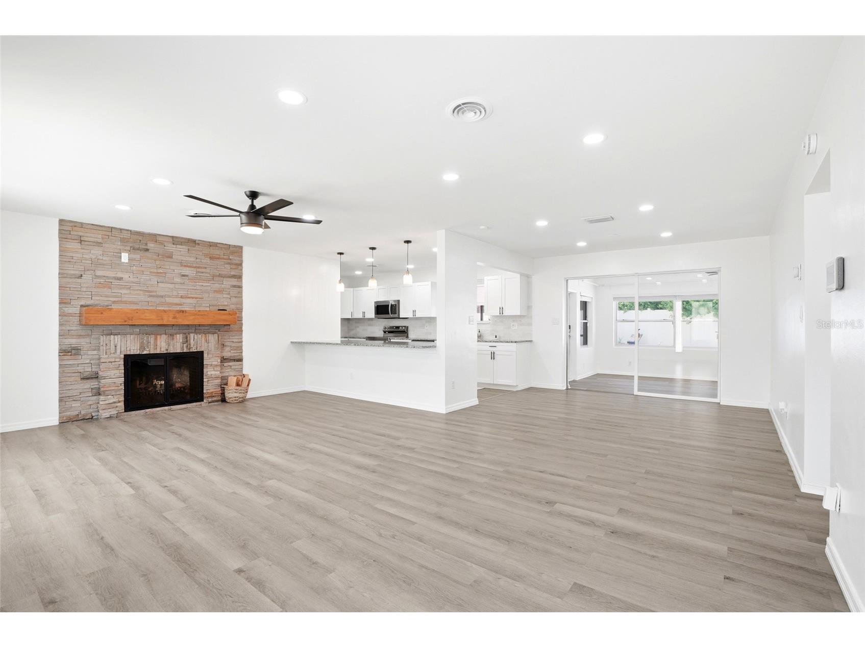 1348 Buckingham Drive Clearwater FL 33756 TB8514387 image8