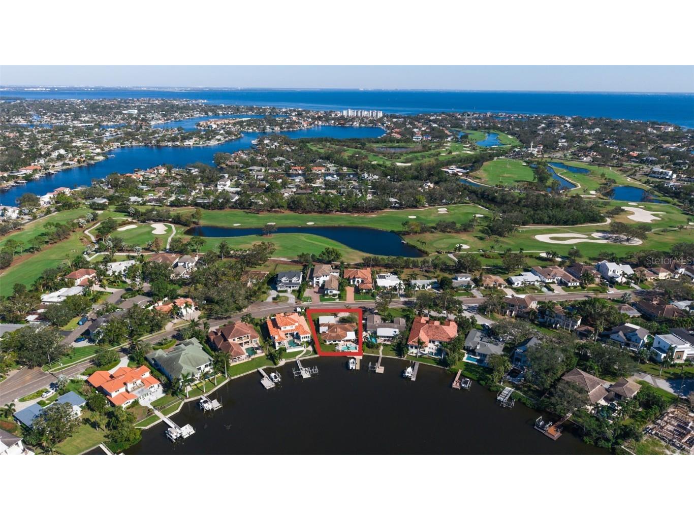 1348 Monterey Boulevard NE Saint Petersburg FL 33704 TB8321872 image1