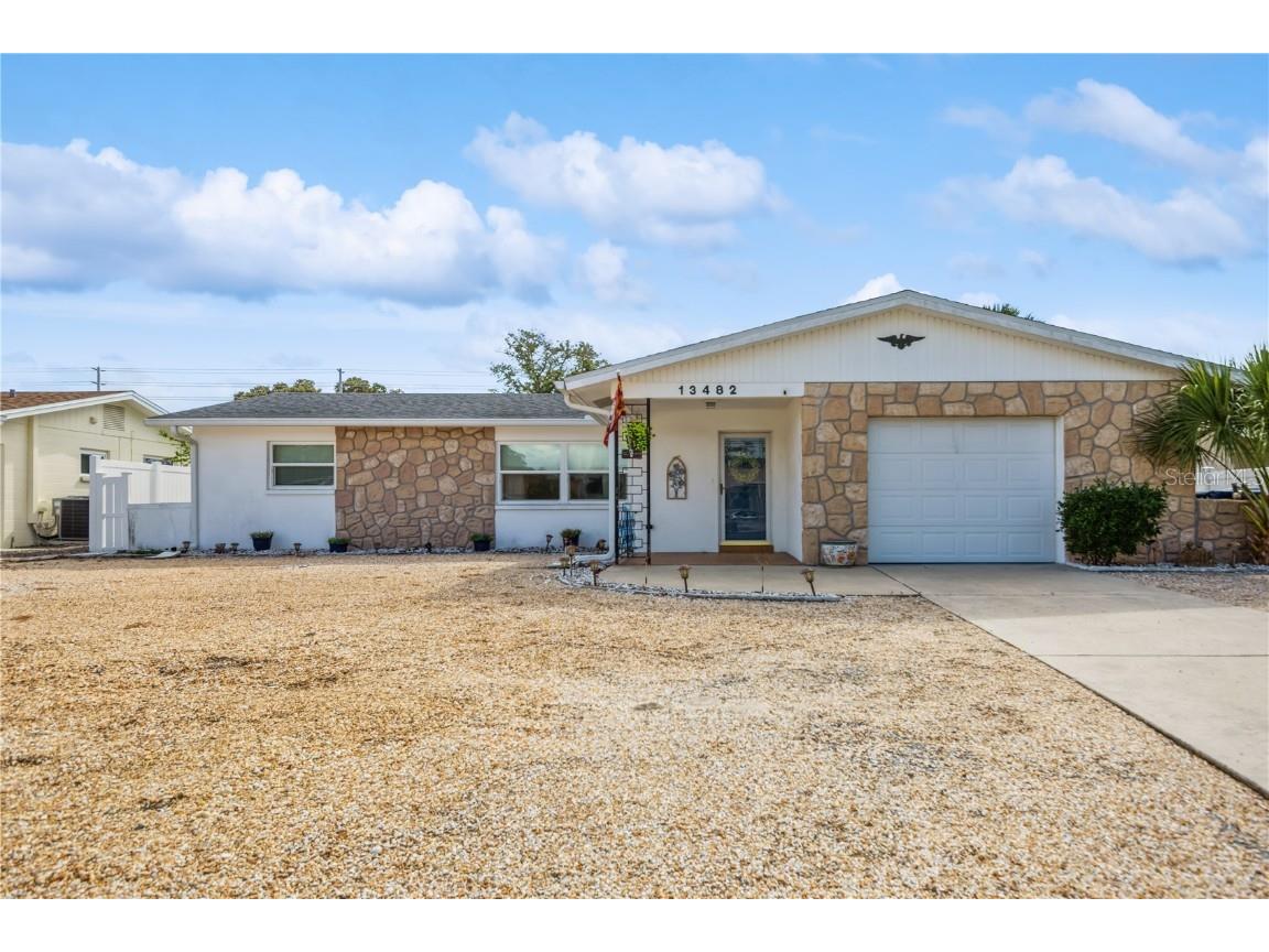 13482 87th Avenue Seminole FL 33776 U8222216 image1