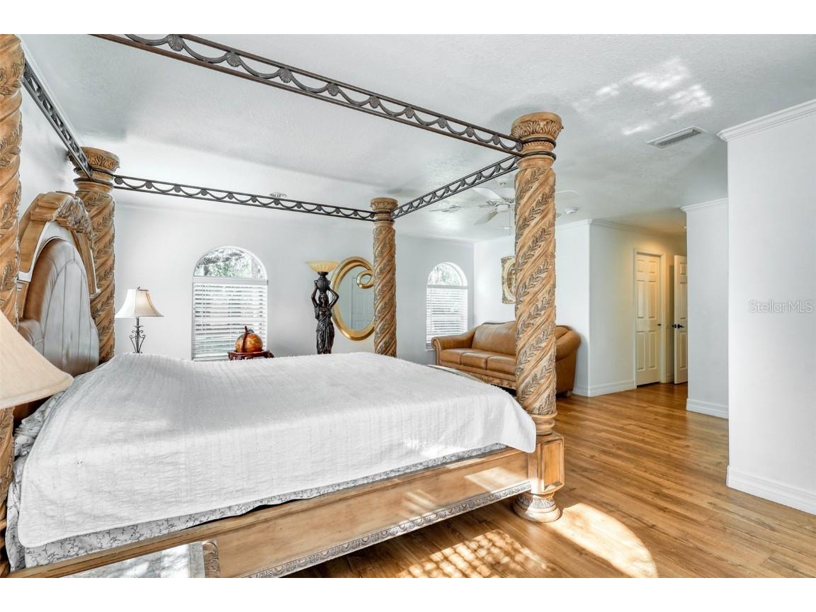 13483 Heritage Way Sarasota FL 34240 TB8375773 image15