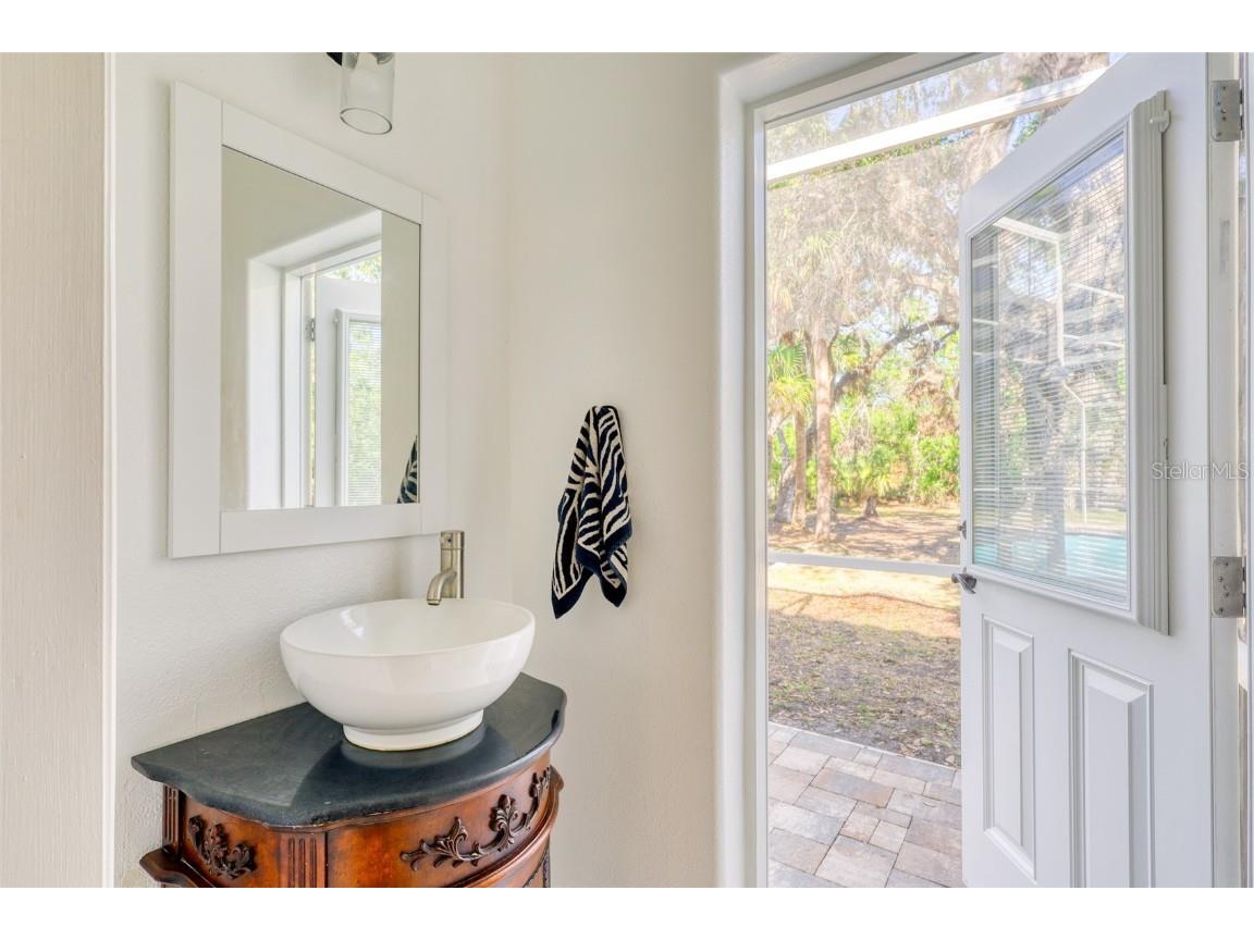 13483 Heritage Way Sarasota FL 34240 TB8375773 image33