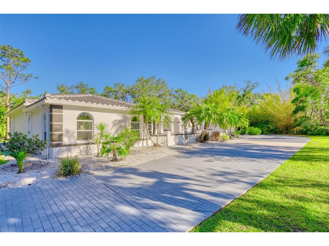 13483 Heritage Way Sarasota FL 34240 TB8375773 image37