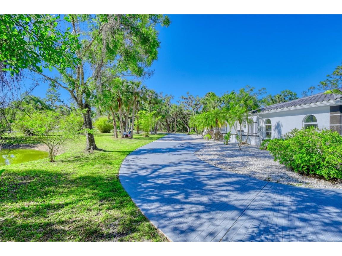 13483 Heritage Way Sarasota FL 34240 TB8375773 image39