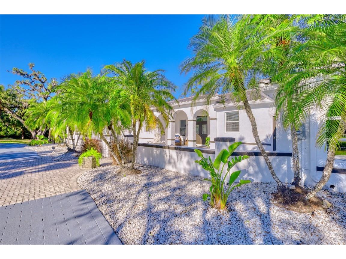 13483 Heritage Way Sarasota FL 34240 TB8375773 image42