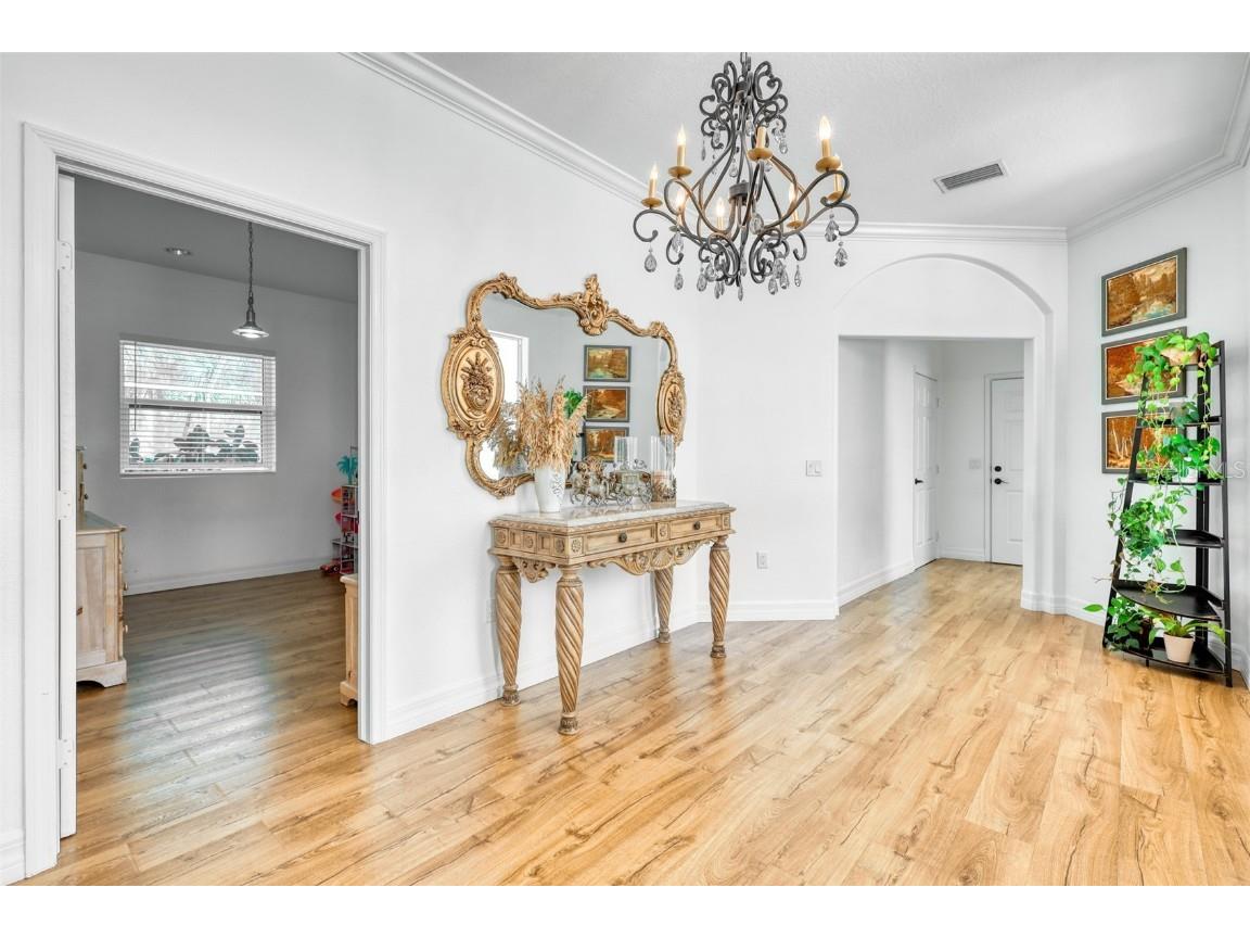 13483 Heritage Way Sarasota FL 34240 TB8375773 image6