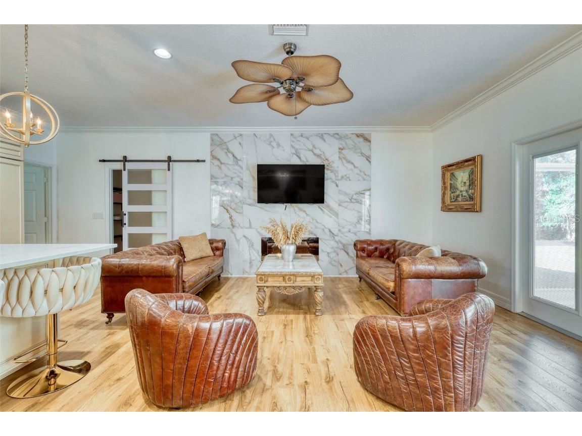 13483 Heritage Way Sarasota FL 34240 TB8375773 image7