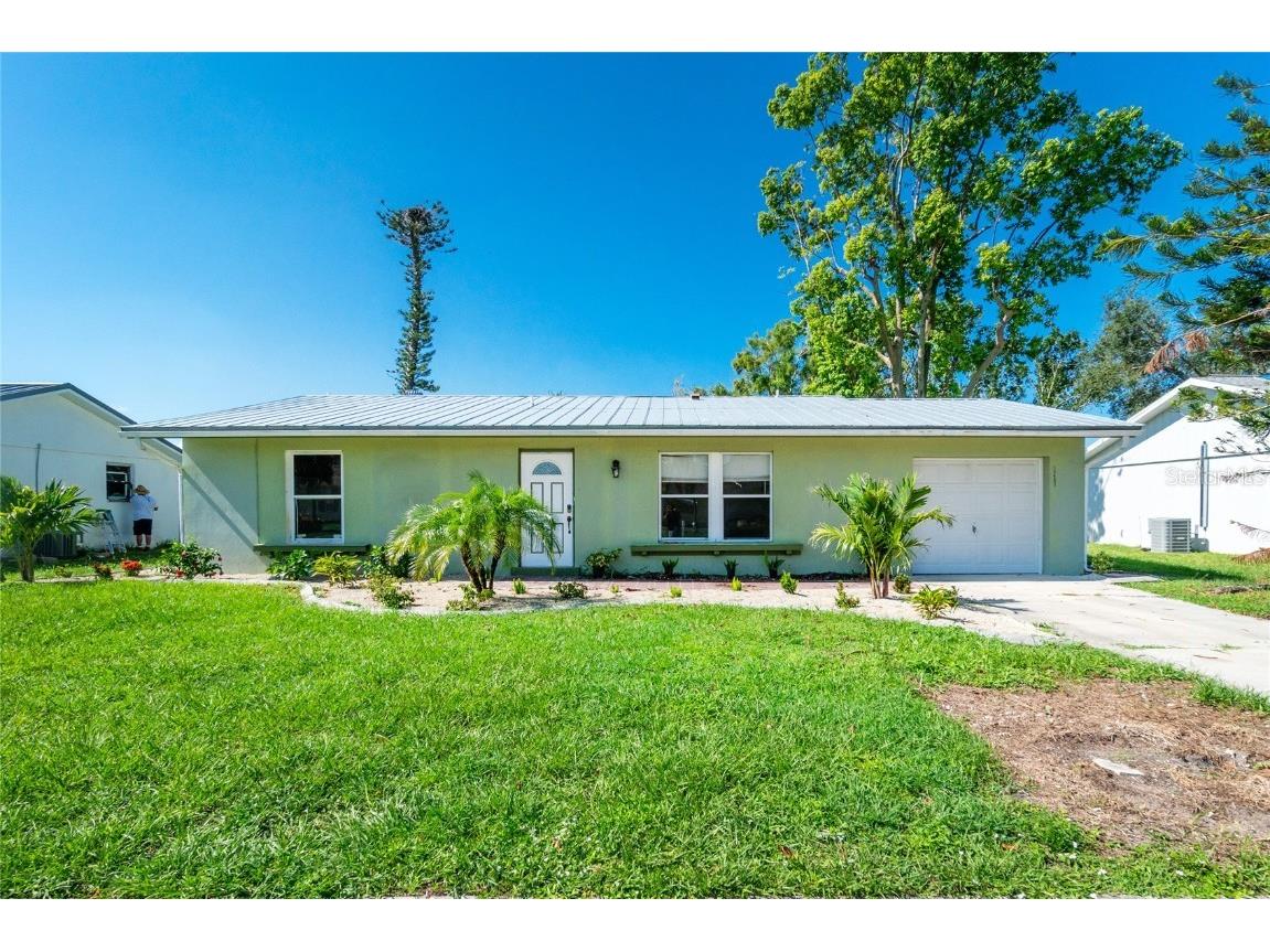 13487 Newport Avenue Port Charlotte FL 33981 D6131263 image1