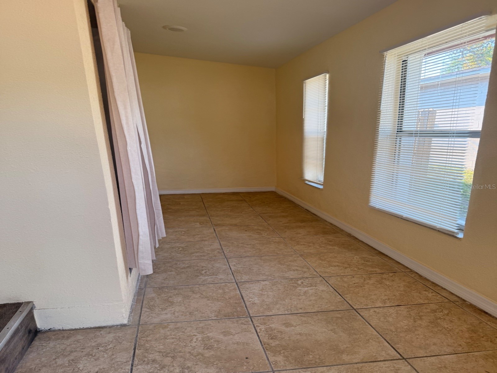 1349 15th Street S Saint Petersburg FL 33705 TB8491074 image2
