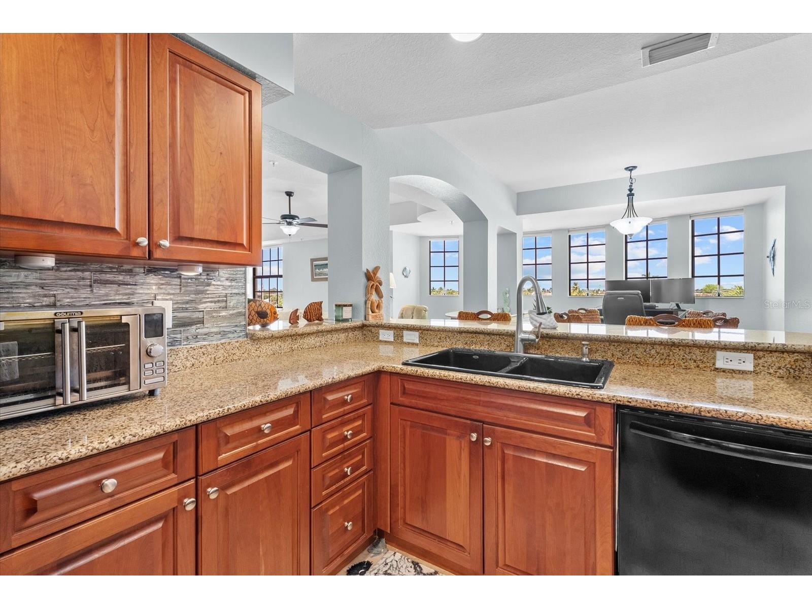 1349 Aqui Esta Drive #136 Punta Gorda FL 33950 - WOOD TRUST CANAL C7524756 image13