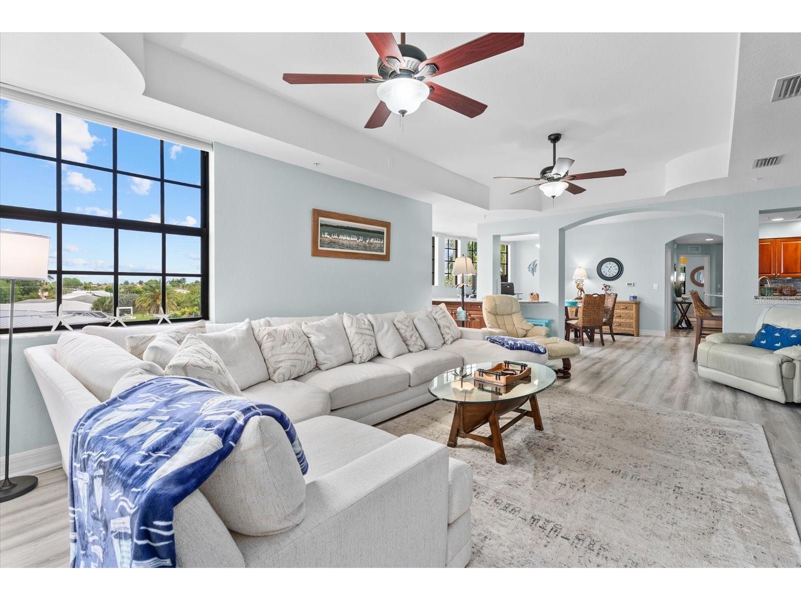 1349 Aqui Esta Drive #136 Punta Gorda FL 33950 - WOOD TRUST CANAL C7524756 image2