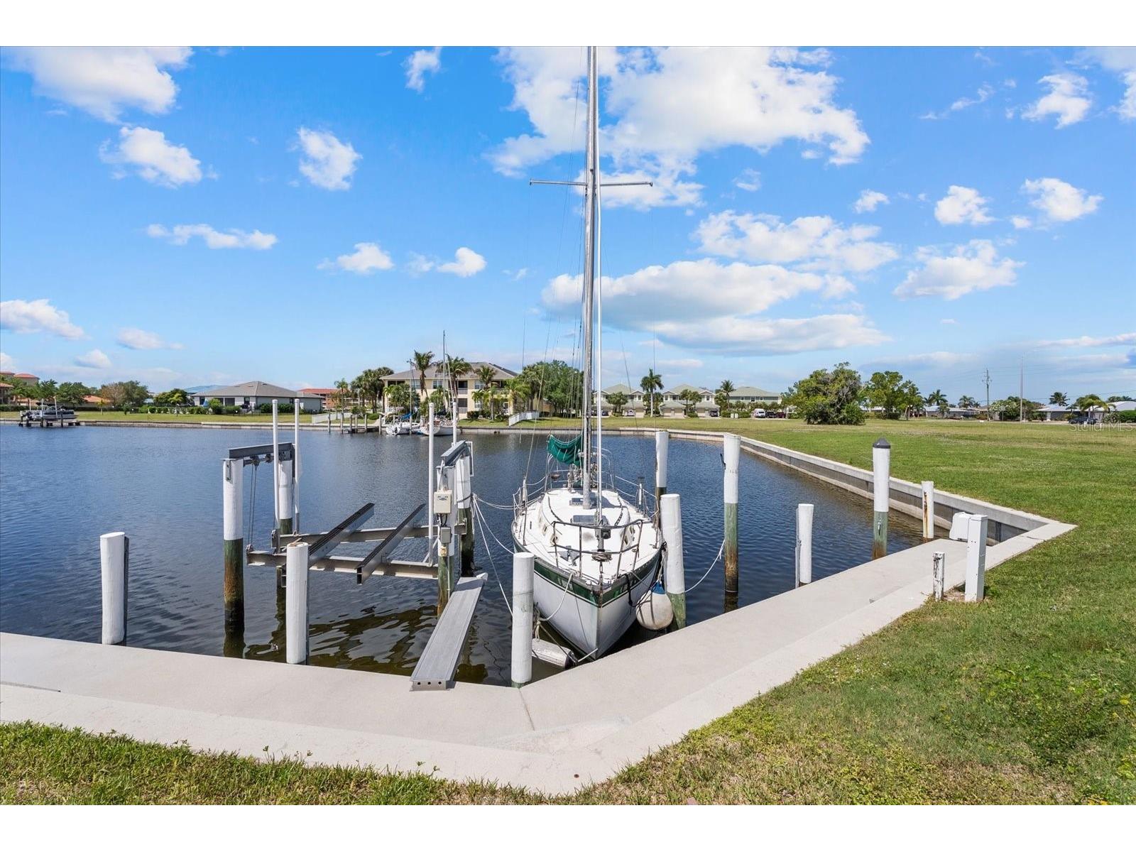 1349 Aqui Esta Drive #136 Punta Gorda FL 33950 - WOOD TRUST CANAL C7524756 image6