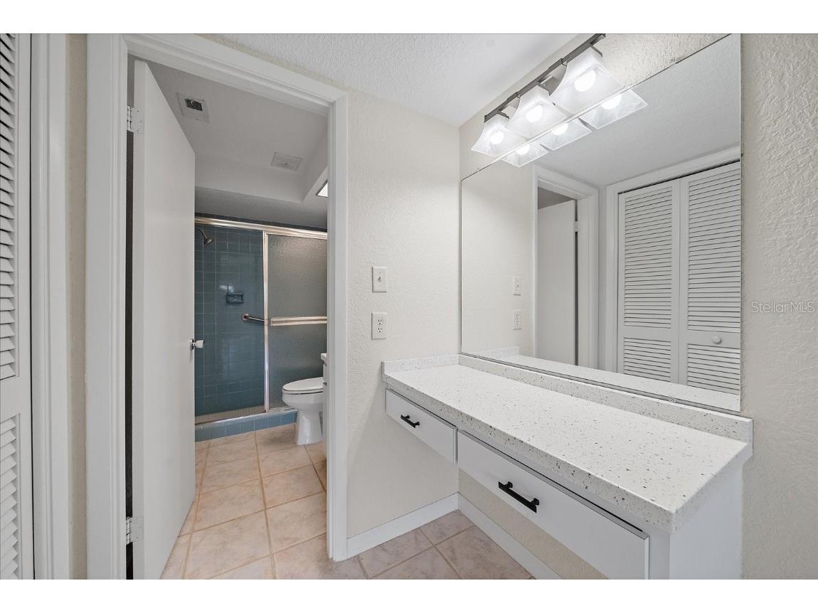 1349 Grand Boulevard #1006 Sarasota FL 34232 A4670997 image21