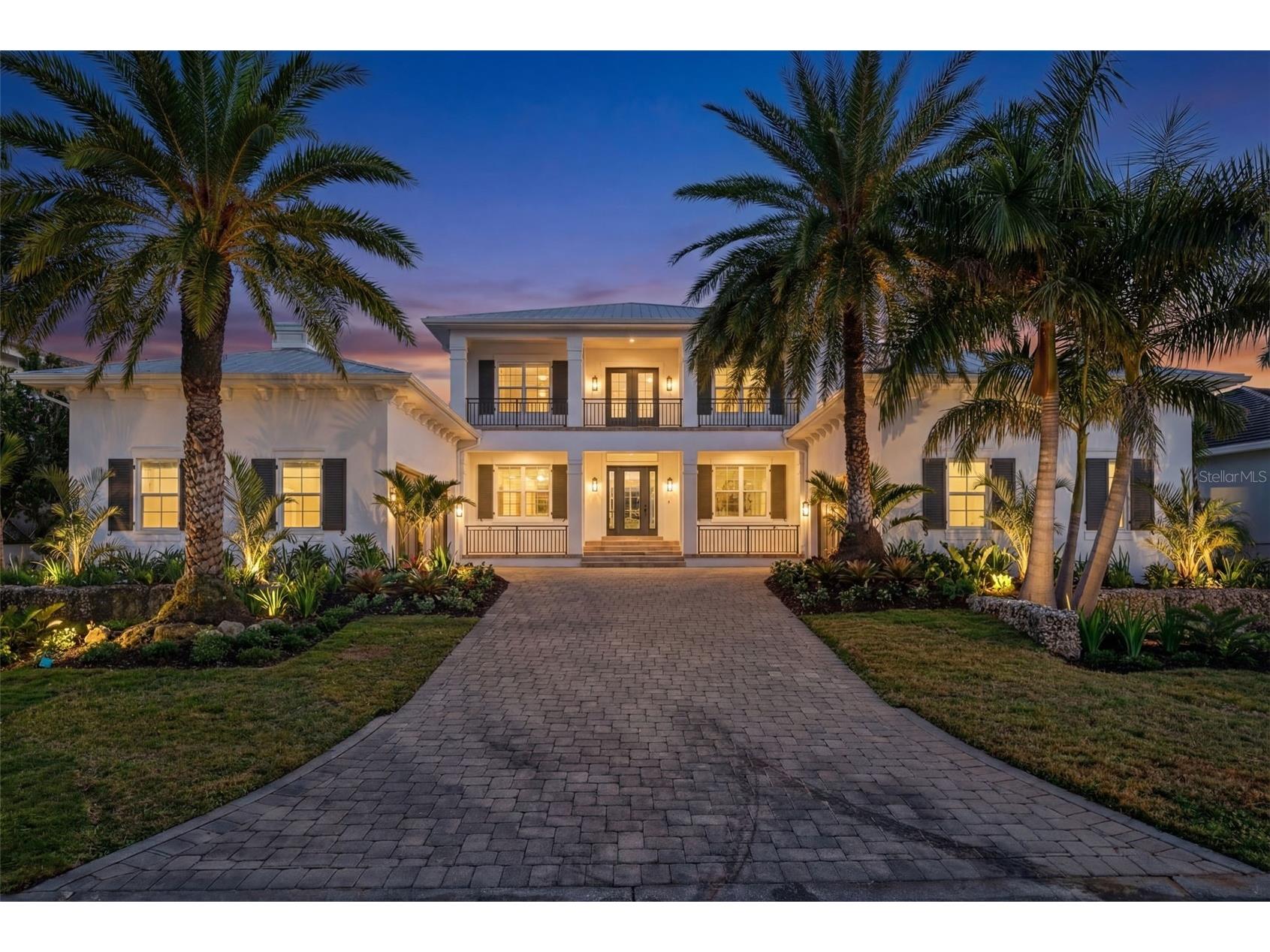 1349 Harbor Drive Sarasota FL 34239 A4676231 image1