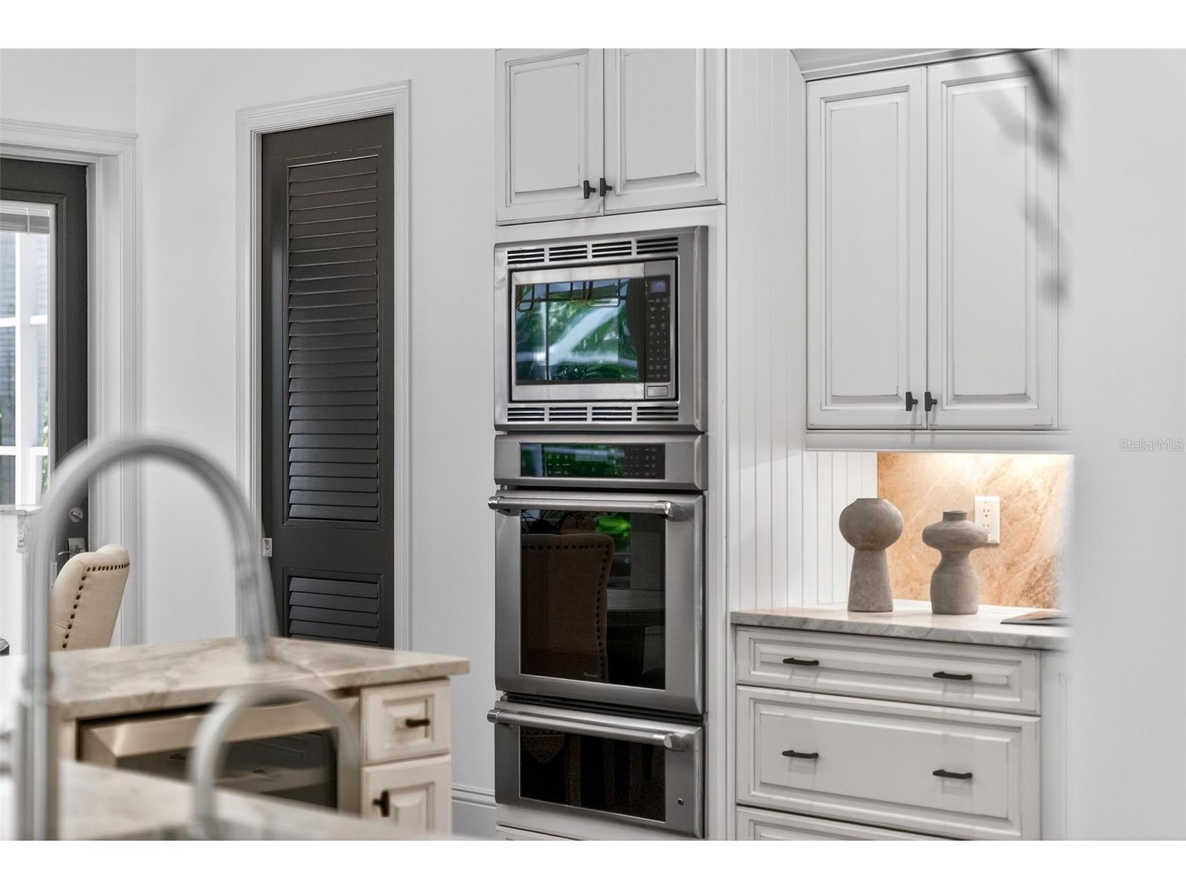 1349 Harbor Drive Sarasota FL 34239 A4676231 image16