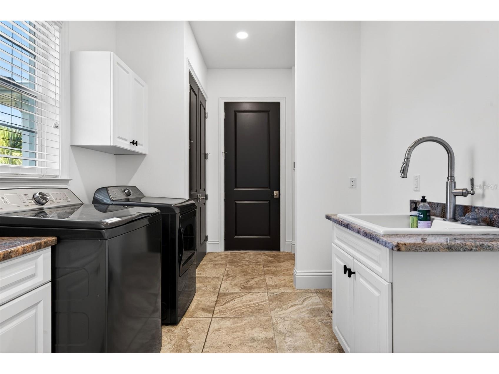 1349 Harbor Drive Sarasota FL 34239 A4676231 image40