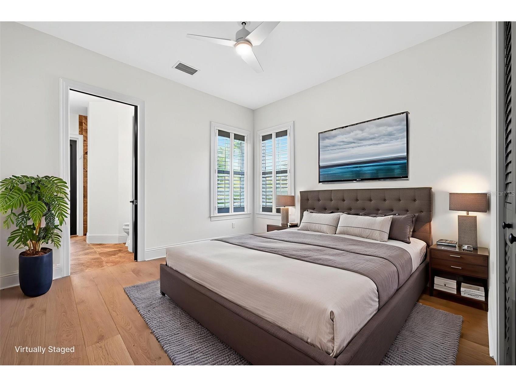 1349 Harbor Drive Sarasota FL 34239 A4676231 image42