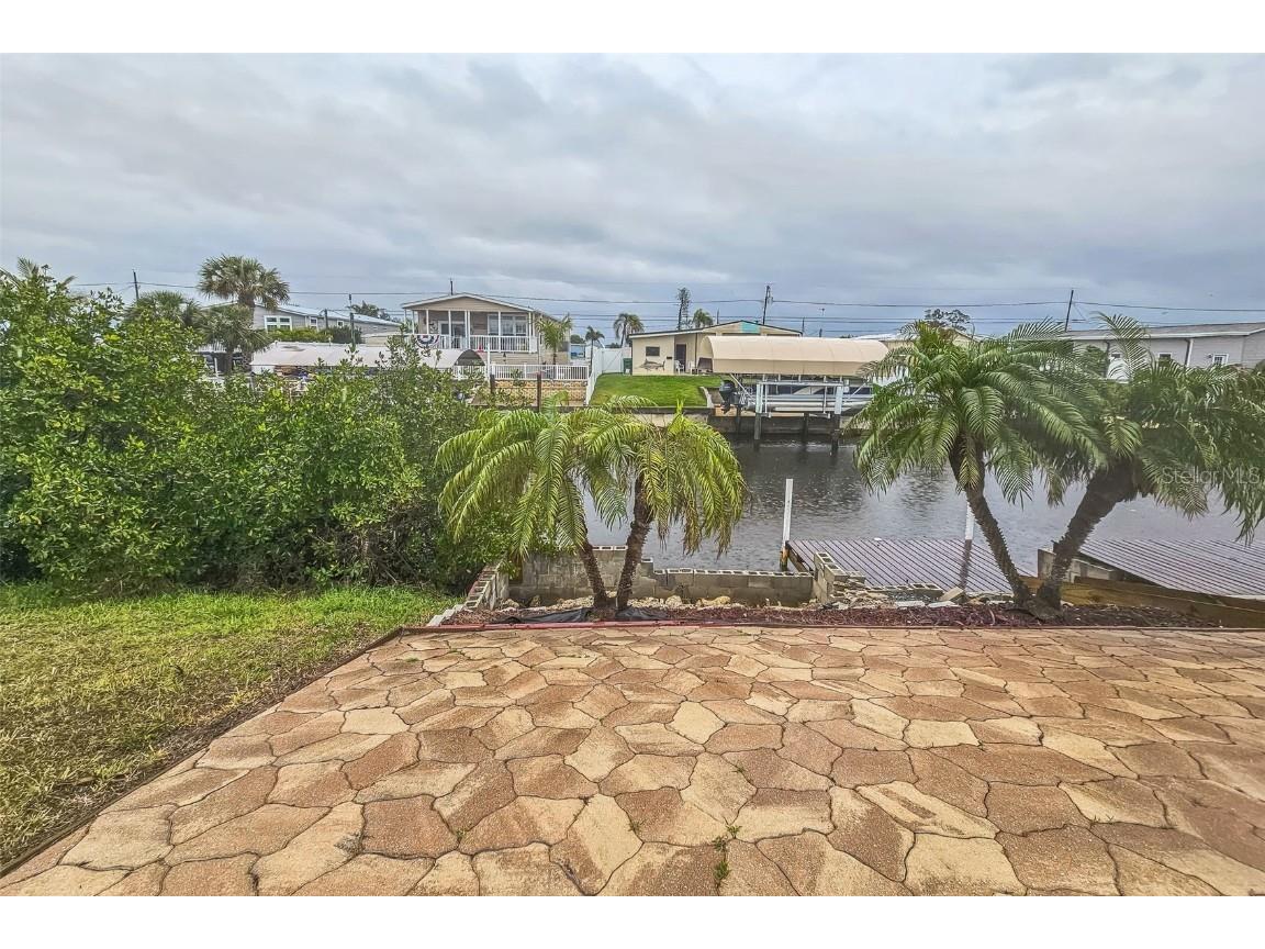 1349 Kingfisher Drive Englewood FL 34224 TB8356796 image1