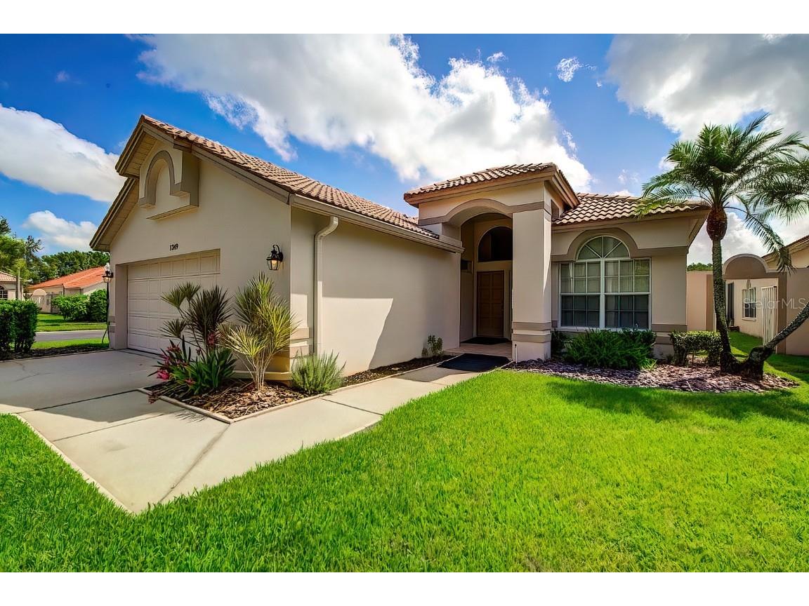 1349 Lindenwood Drive Tarpon Springs FL 34688 W7857480 image1