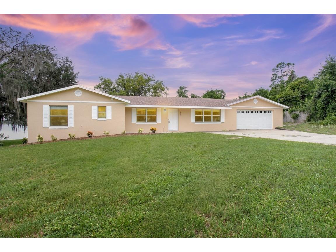 1349 Pacific Court Deltona FL 32725 - MCGARITY LAKE V4943757 image1
