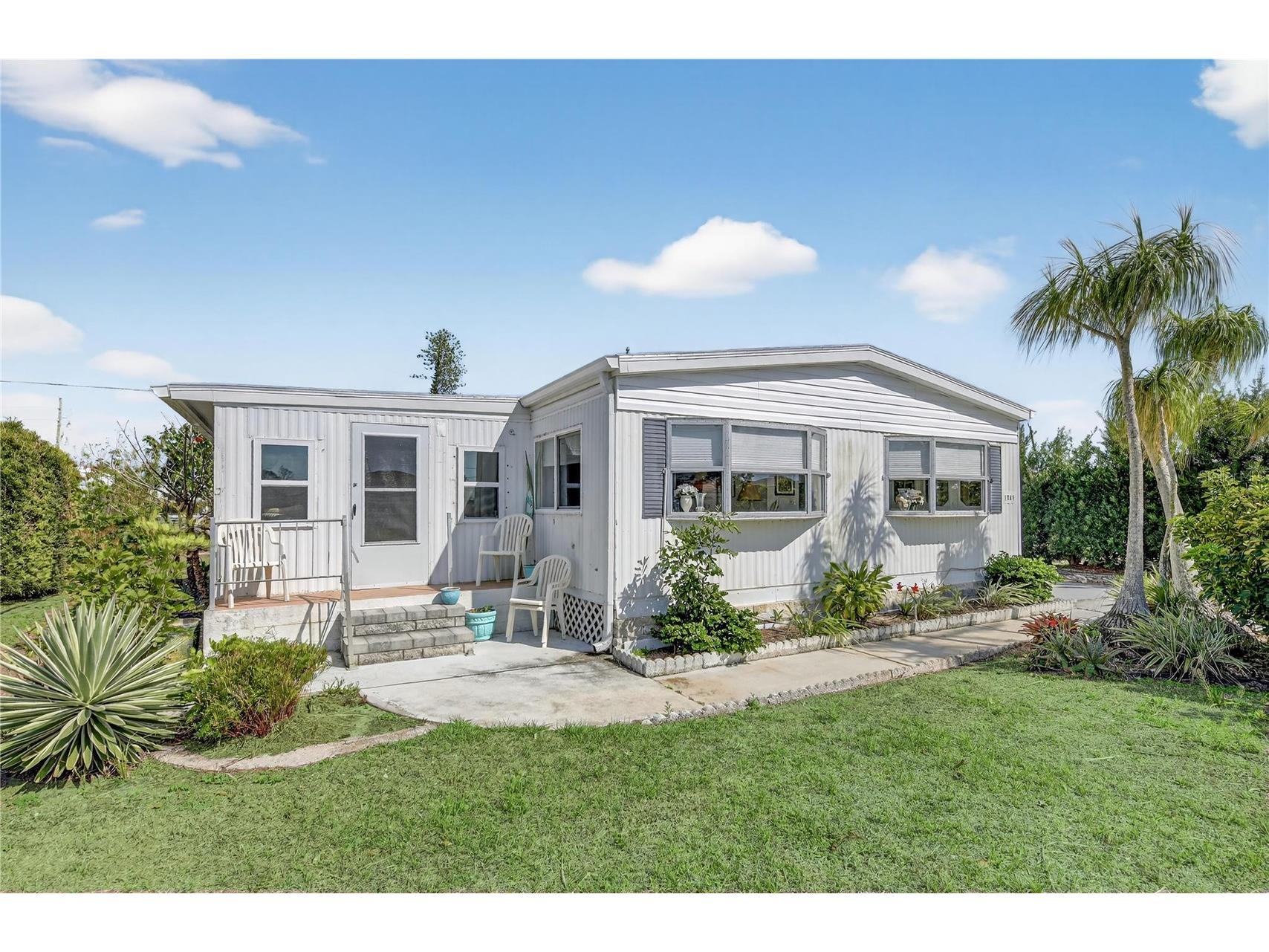 1349 Seagull Drive Englewood FL 34224 N6143569 image1