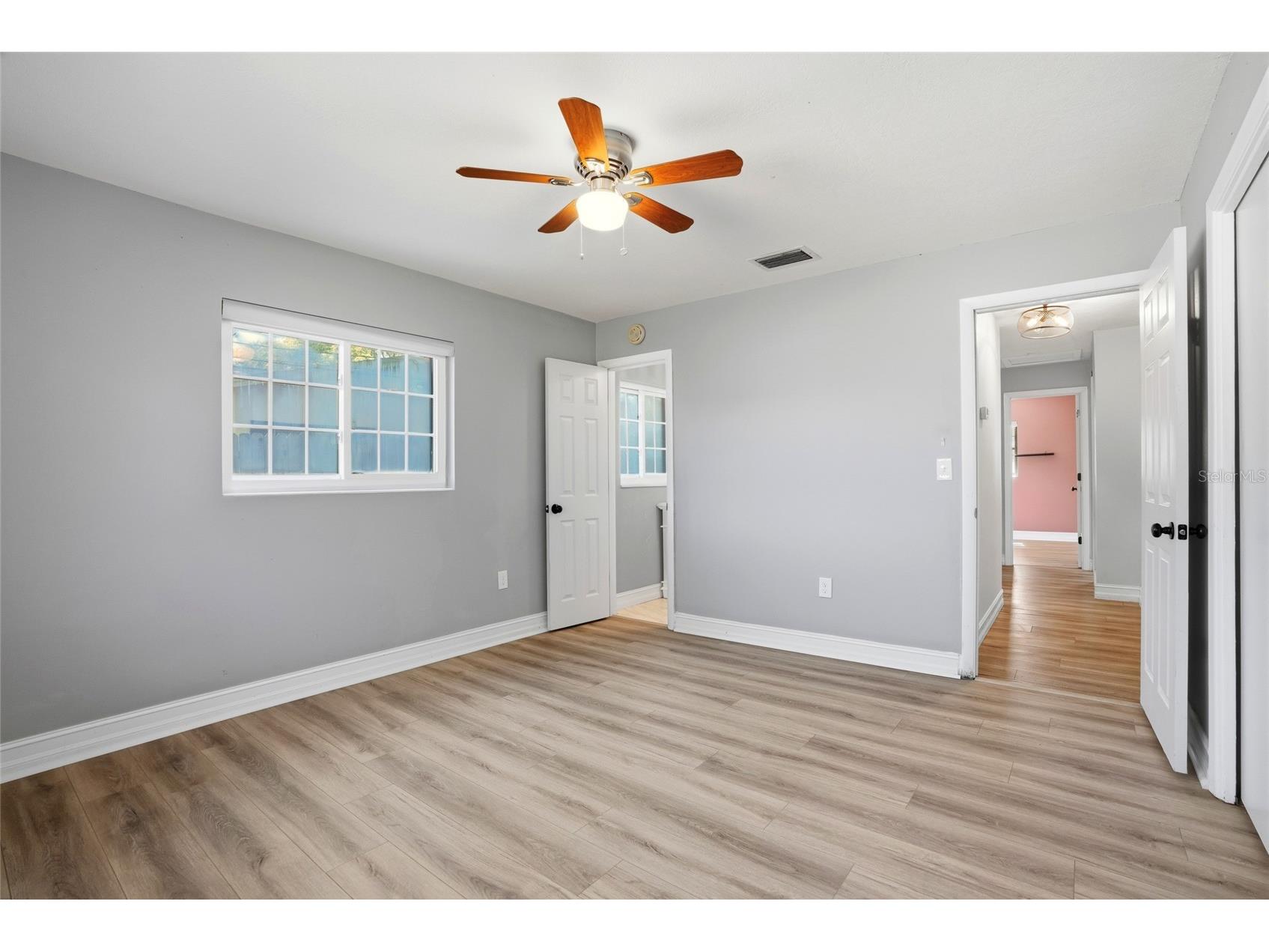 1349 Viewtop Drive Clearwater FL 33764 TB8507869 image15