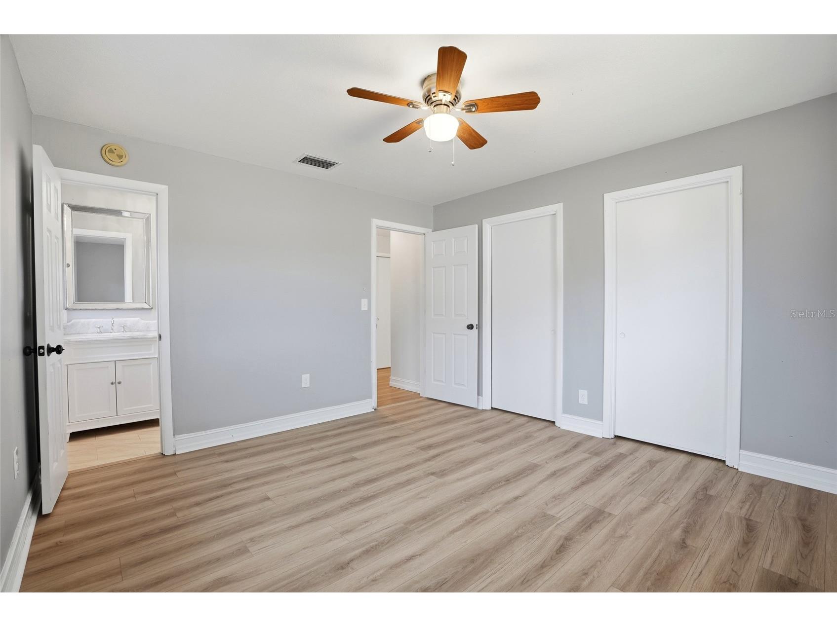 1349 Viewtop Drive Clearwater FL 33764 TB8507869 image16