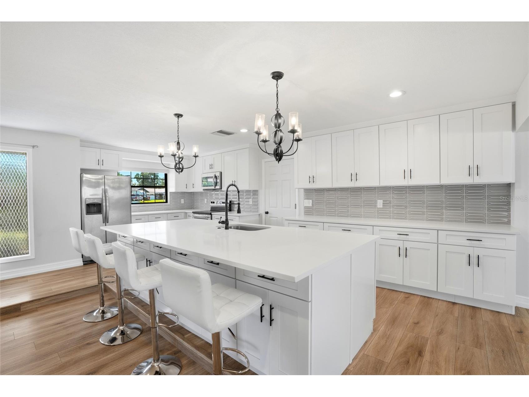 1349 Viewtop Drive Clearwater FL 33764 TB8507869 image9