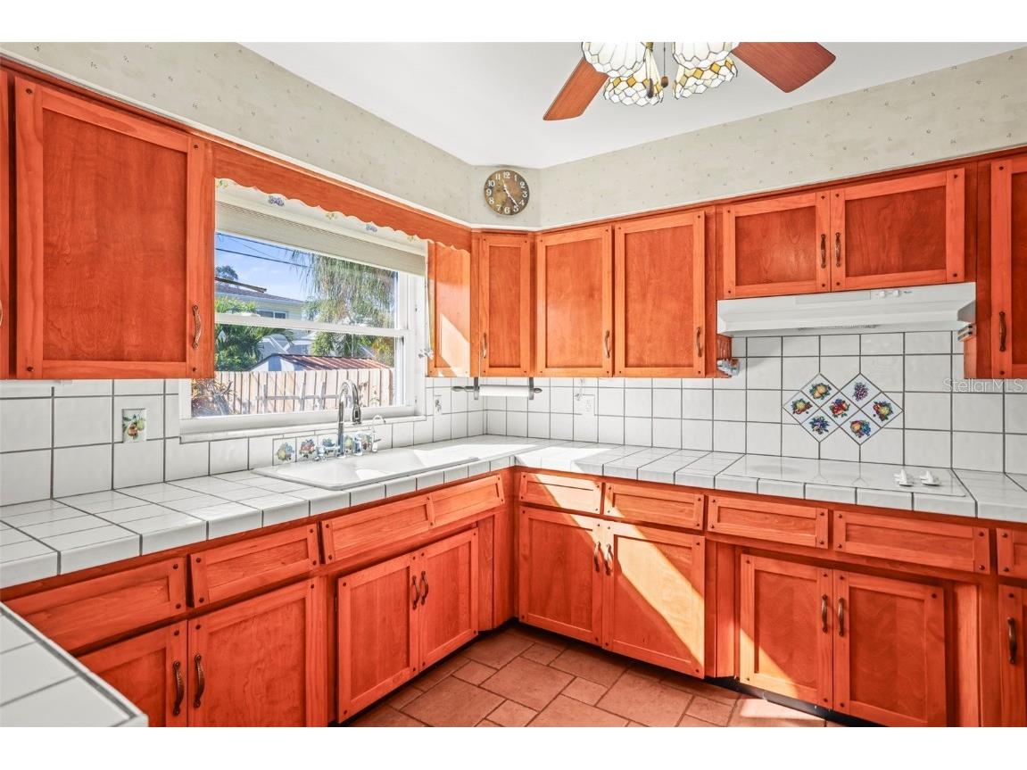 13494 Bellewood Avenue Seminole FL 33776 TB8449837 image13