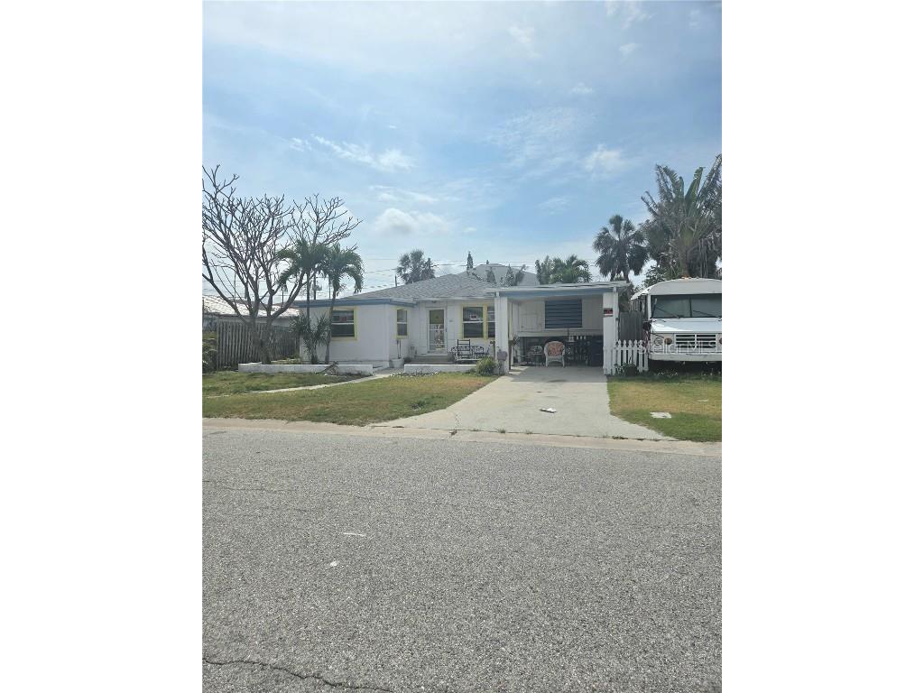 135 143rd Avenue E Madeira Beach FL 33708 TB8384776 image1