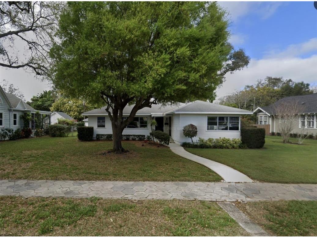 135 15th Avenue N Saint Petersburg FL 33704 J994224 image1