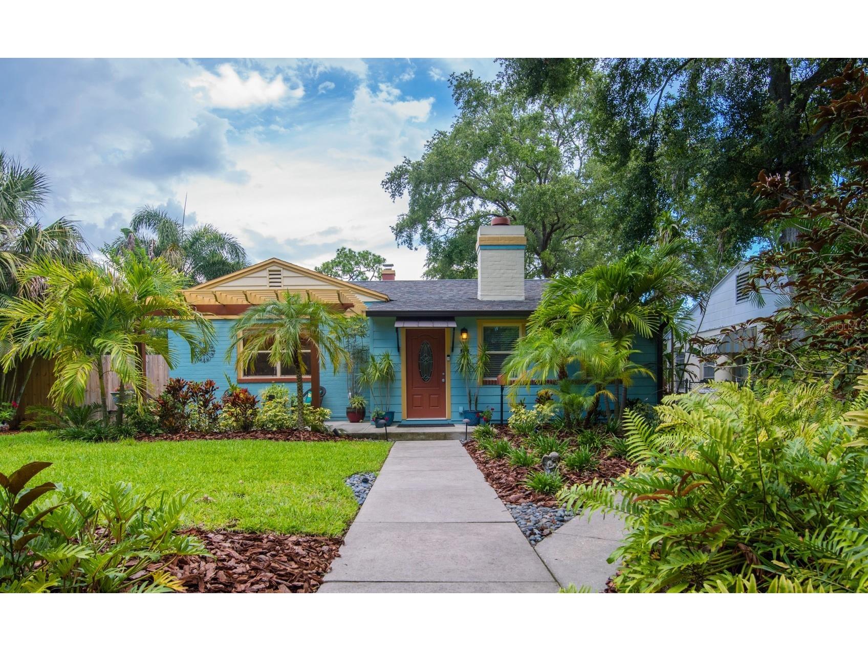 135 17th Avenue N Saint Petersburg FL 33704 TB8476186 image1