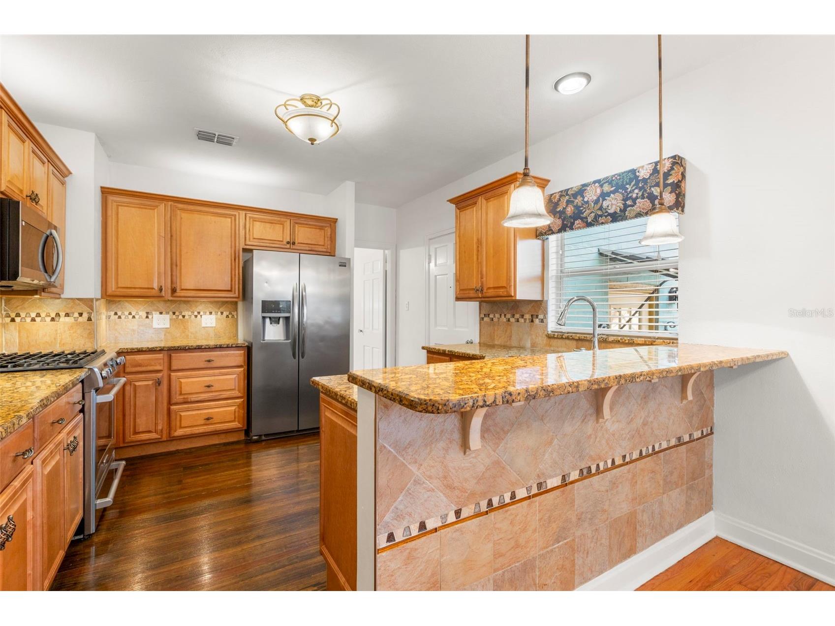 135 17th Avenue N Saint Petersburg FL 33704 TB8476186 image10