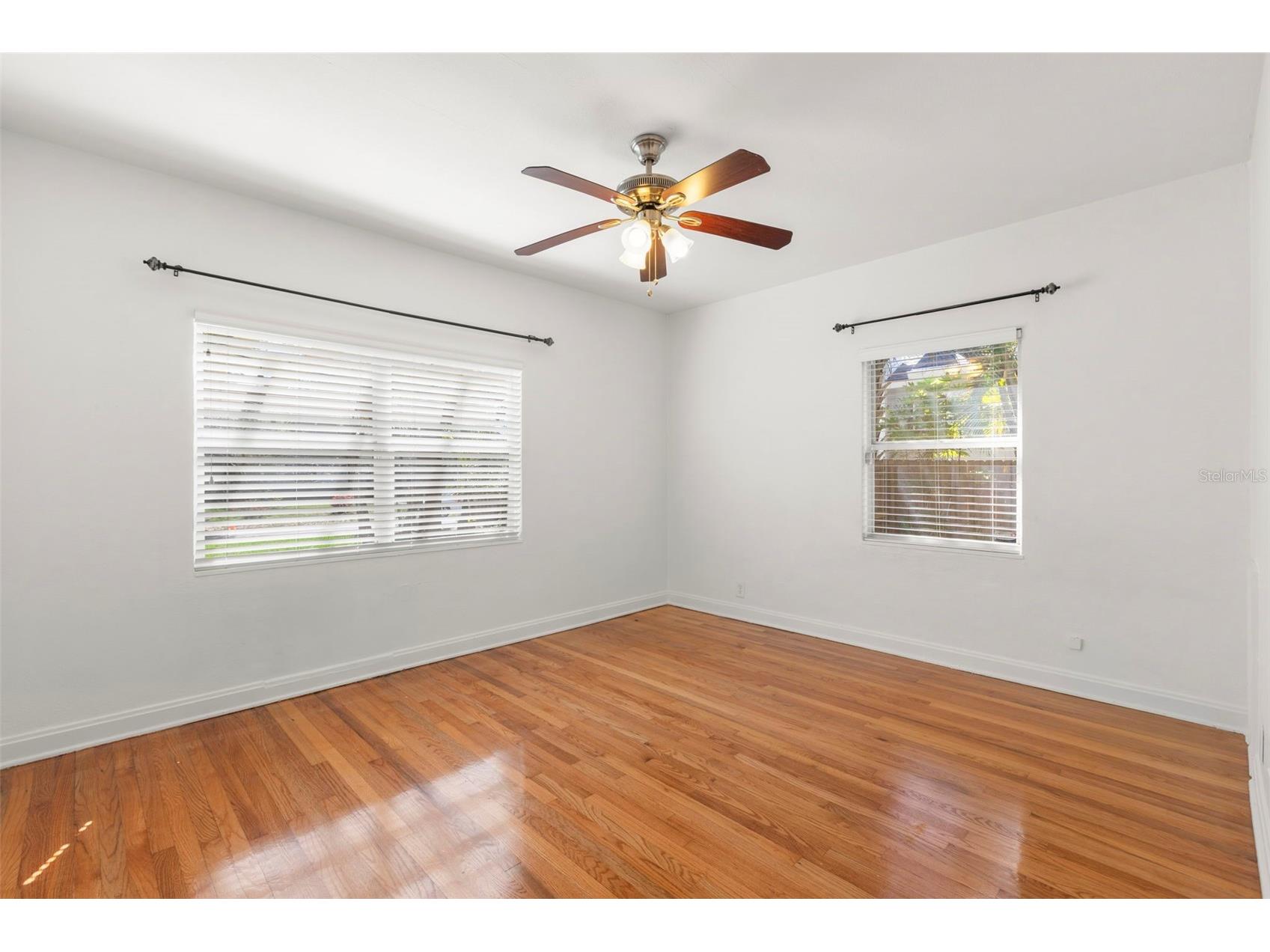135 17th Avenue N Saint Petersburg FL 33704 TB8476186 image14