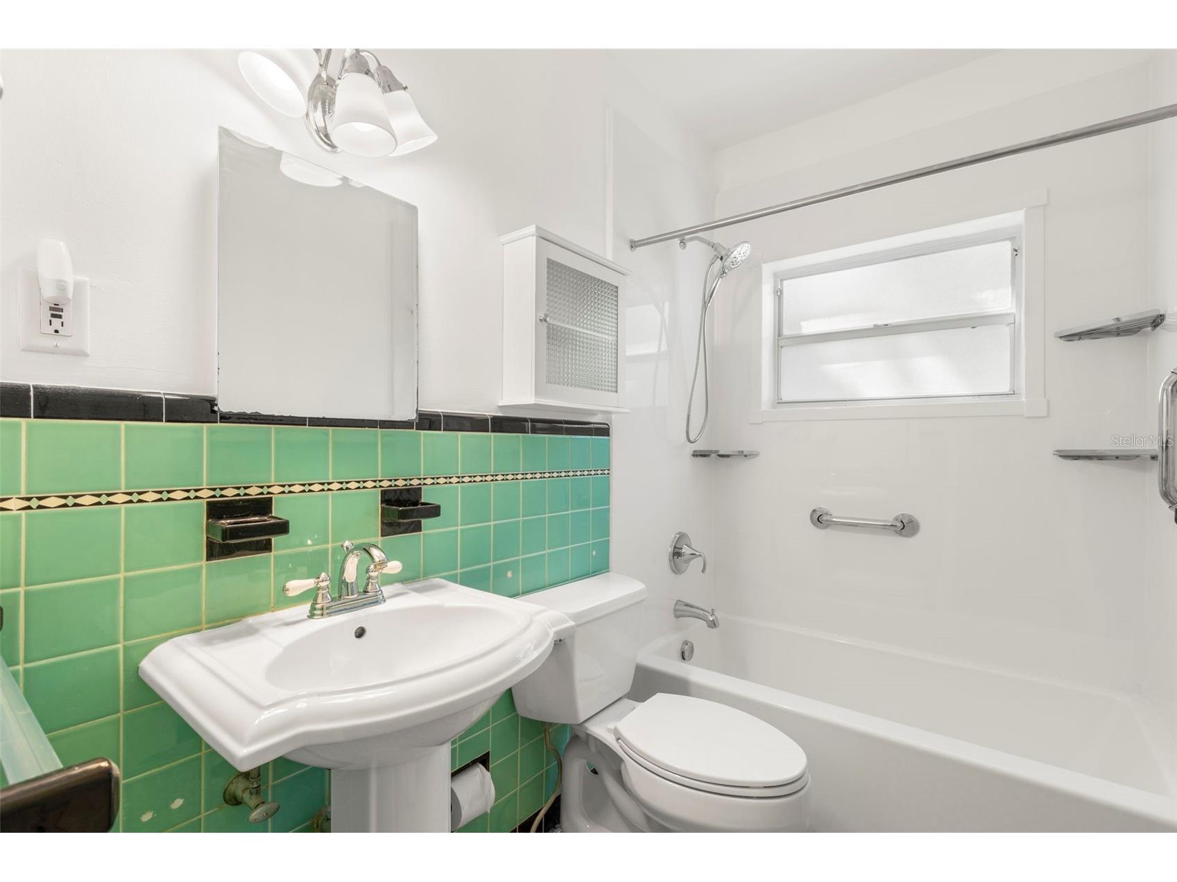 135 17th Avenue N Saint Petersburg FL 33704 TB8476186 image15