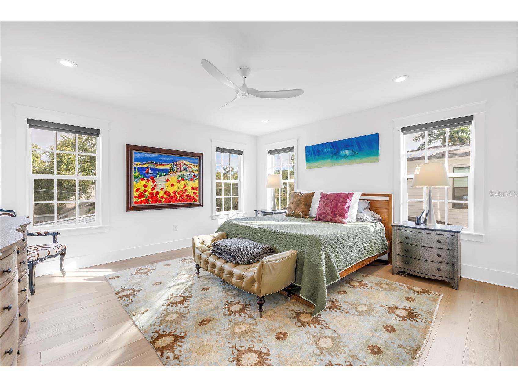 135 19th Avenue NE Saint Petersburg FL 33704 TB8461952 image5