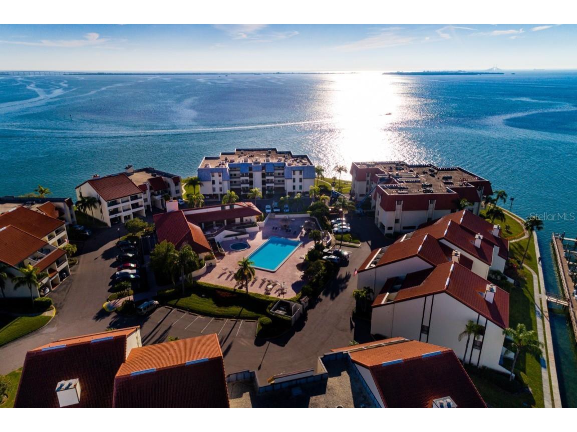 135 1st Street E #103 Tierra Verde FL 33715 U8150112 image1