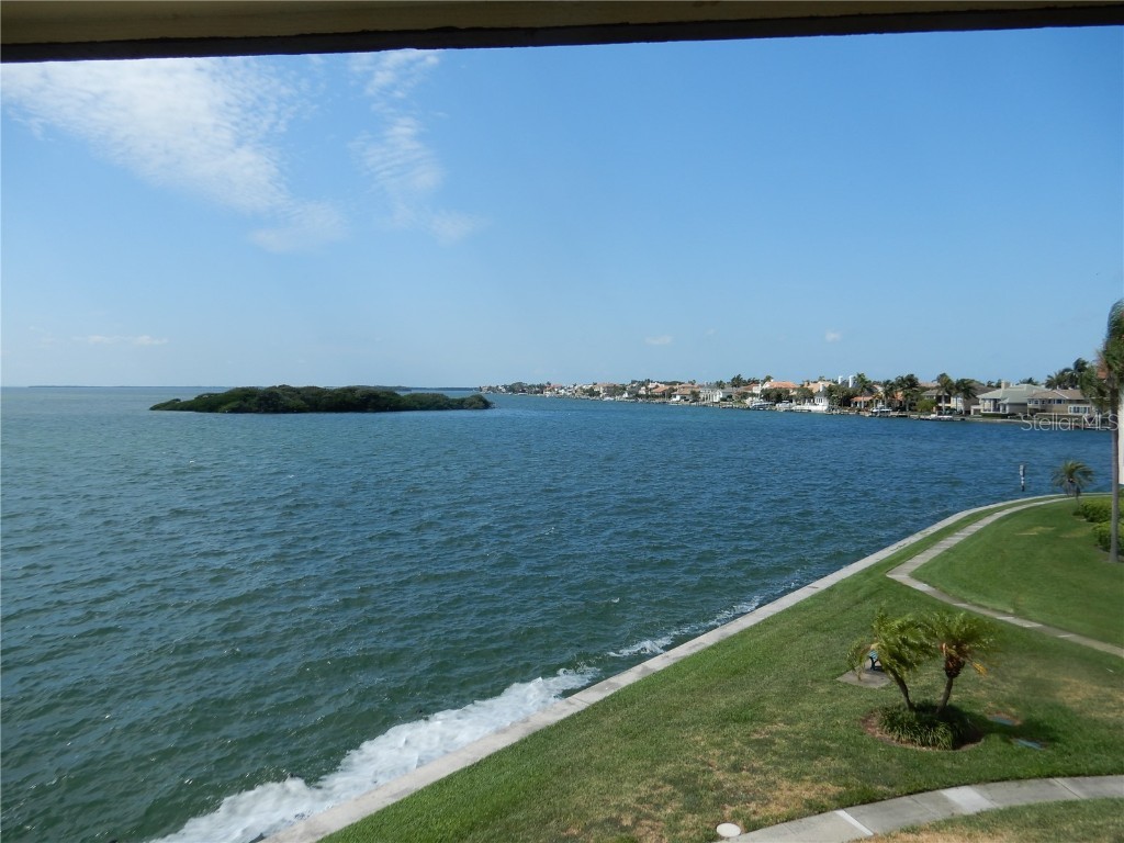 135 1st Street E #205 Tierra Verde FL 33715 - TAMPA BAY TB8414048 image2