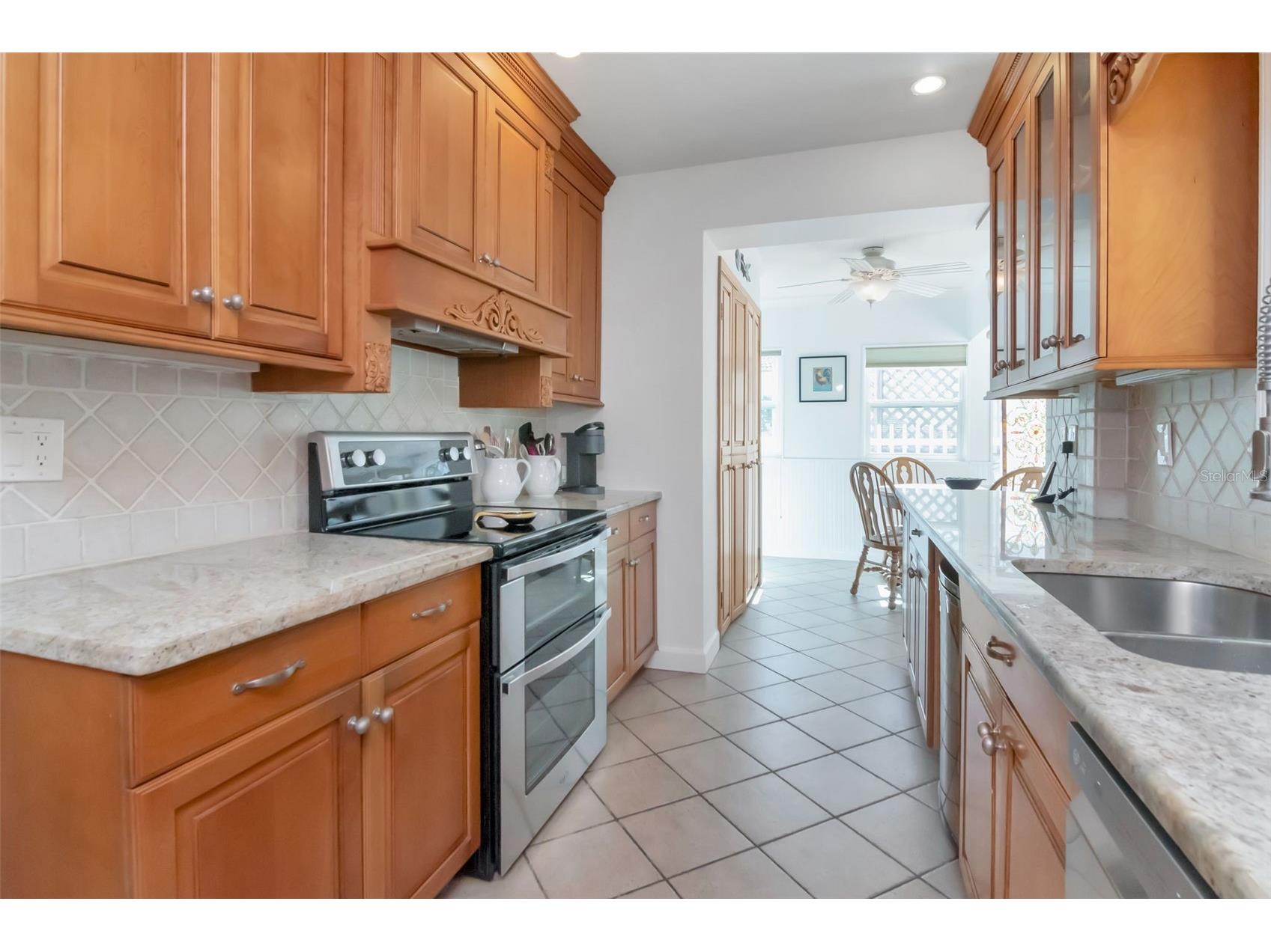 135 25th Avenue NE Saint Petersburg FL 33704 TB8494808 image12