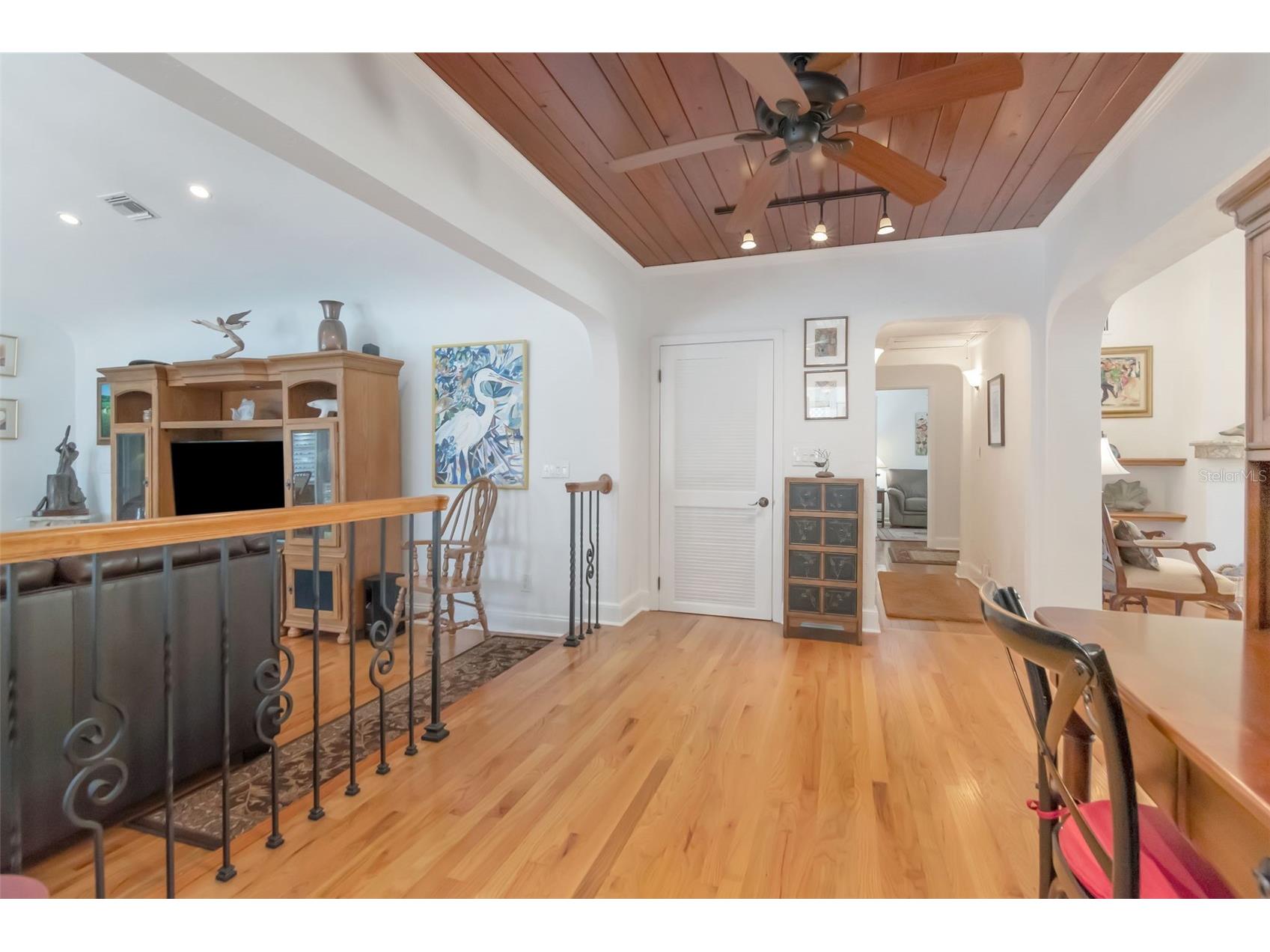 135 25th Avenue NE Saint Petersburg FL 33704 TB8494808 image16