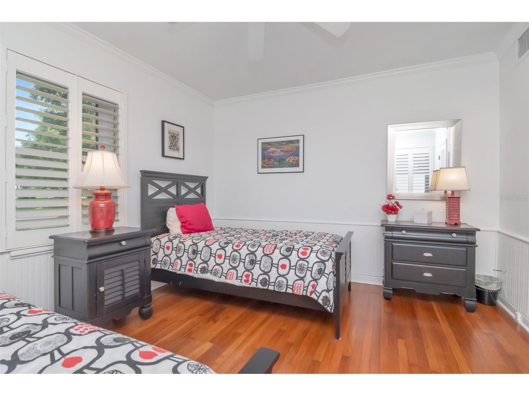 135 25th Avenue NE Saint Petersburg FL 33704 TB8494808 image33