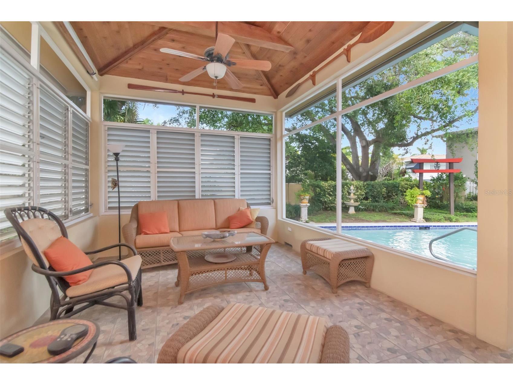 135 25th Avenue NE Saint Petersburg FL 33704 TB8494808 image38