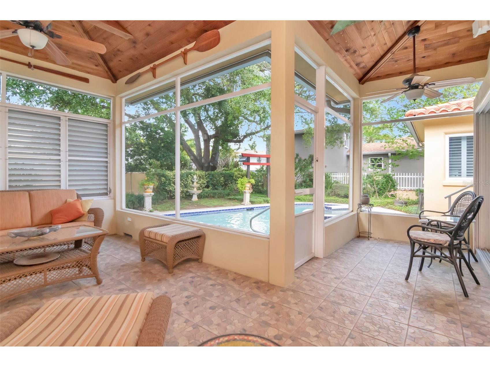 135 25th Avenue NE Saint Petersburg FL 33704 TB8494808 image39