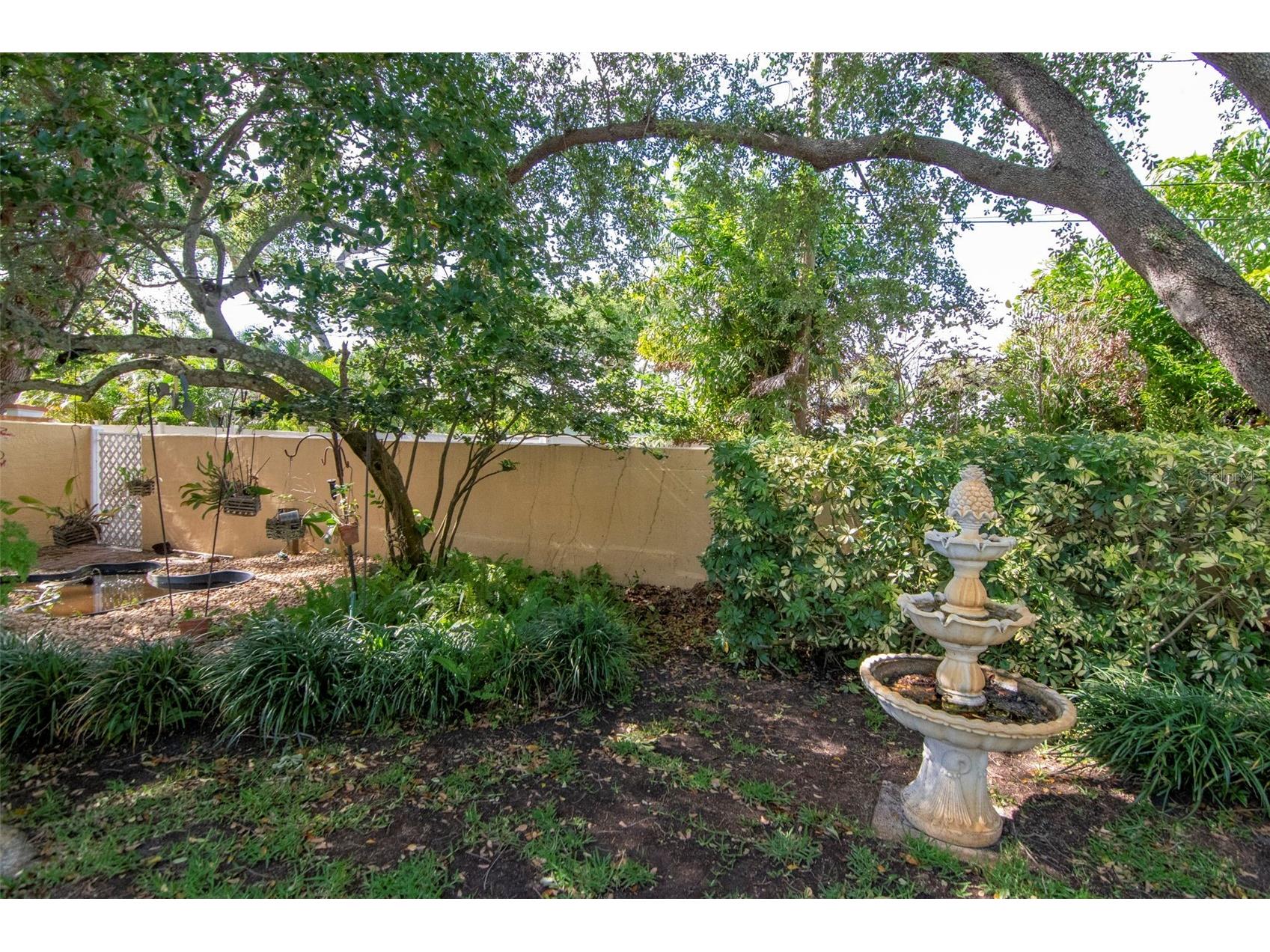 135 25th Avenue NE Saint Petersburg FL 33704 TB8494808 image44