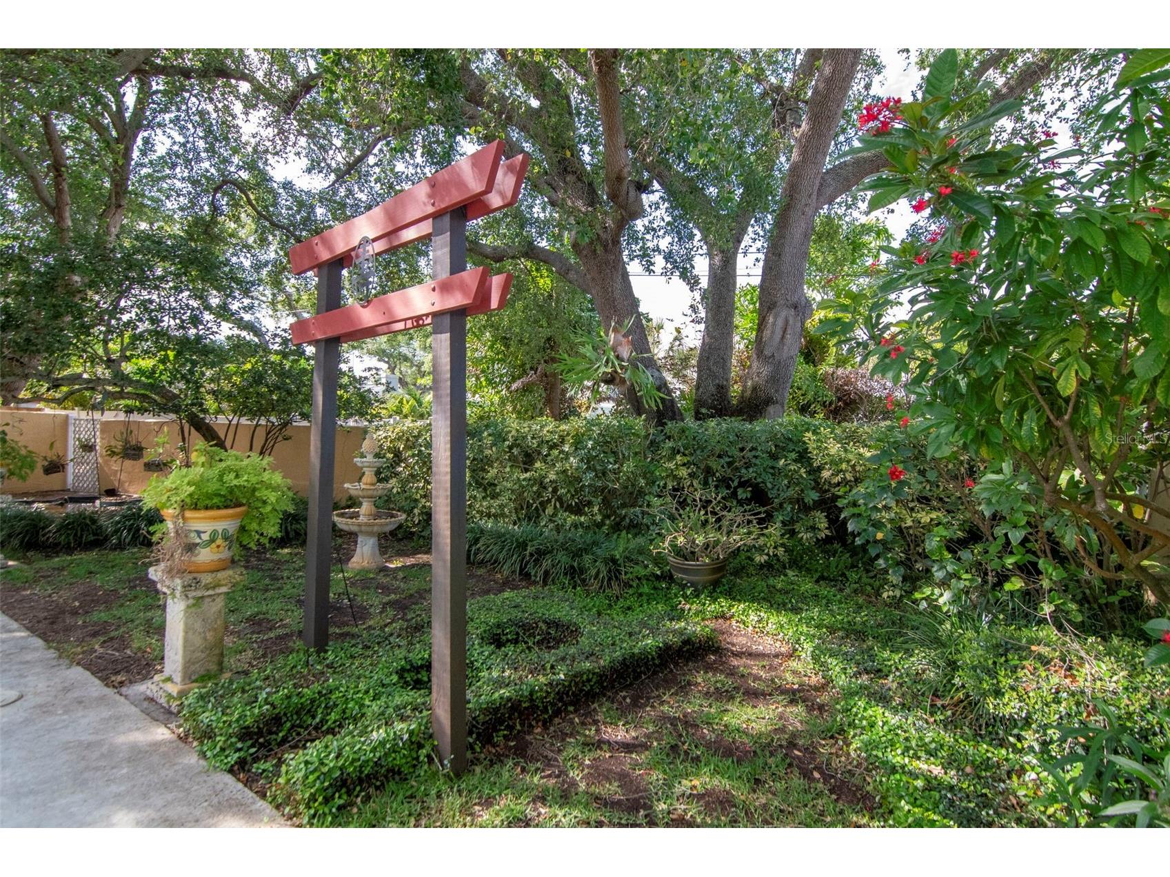 135 25th Avenue NE Saint Petersburg FL 33704 TB8494808 image46