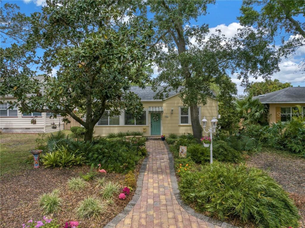 135 29th Avenue N Saint Petersburg FL 33704 TB8374027 image1