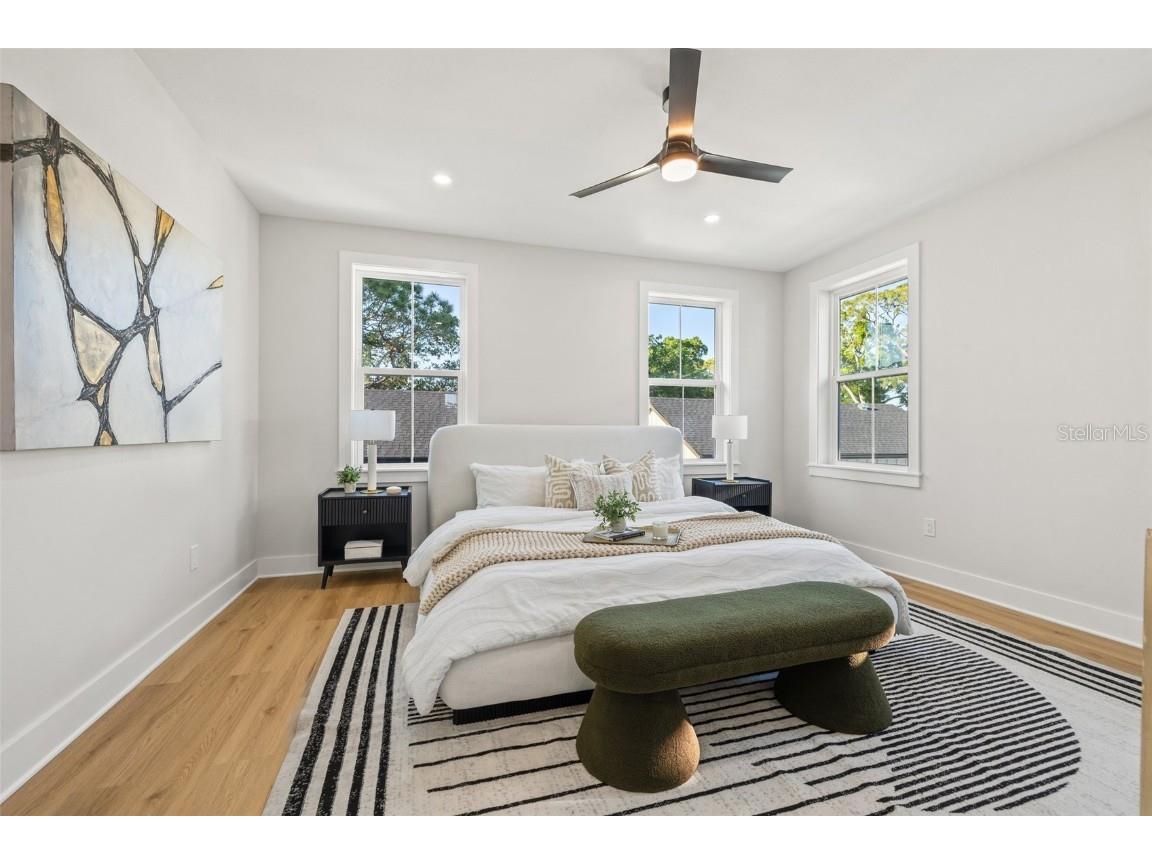 135 48th Avenue Saint Petersburg FL 33703 U8250203 image17