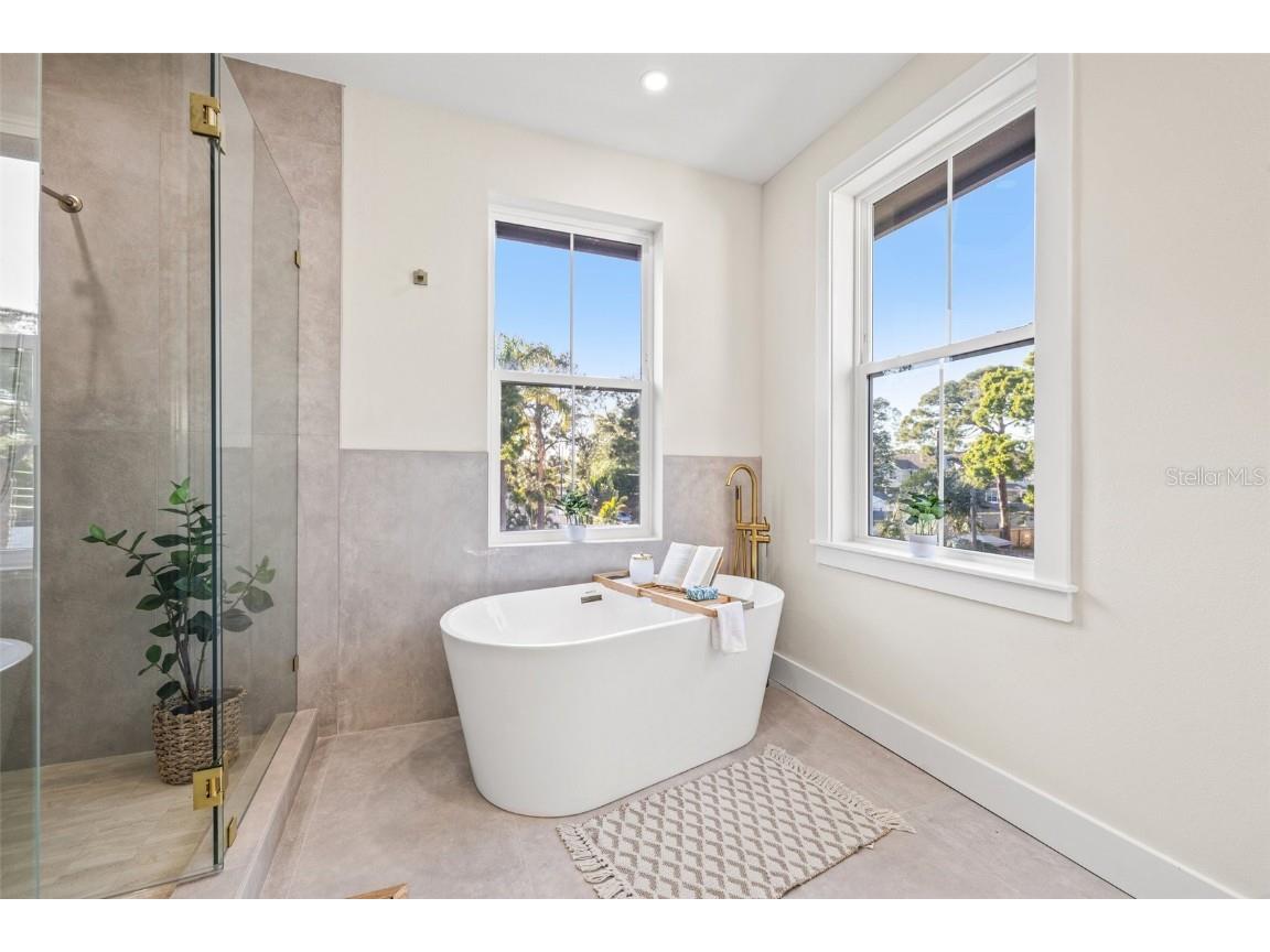 135 48th Avenue Saint Petersburg FL 33703 U8250203 image20