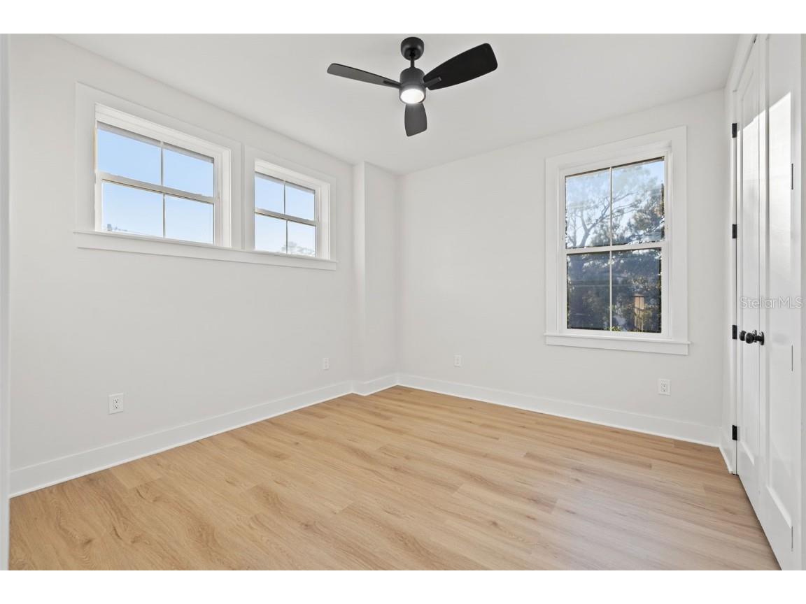 135 48th Avenue Saint Petersburg FL 33703 U8250203 image32