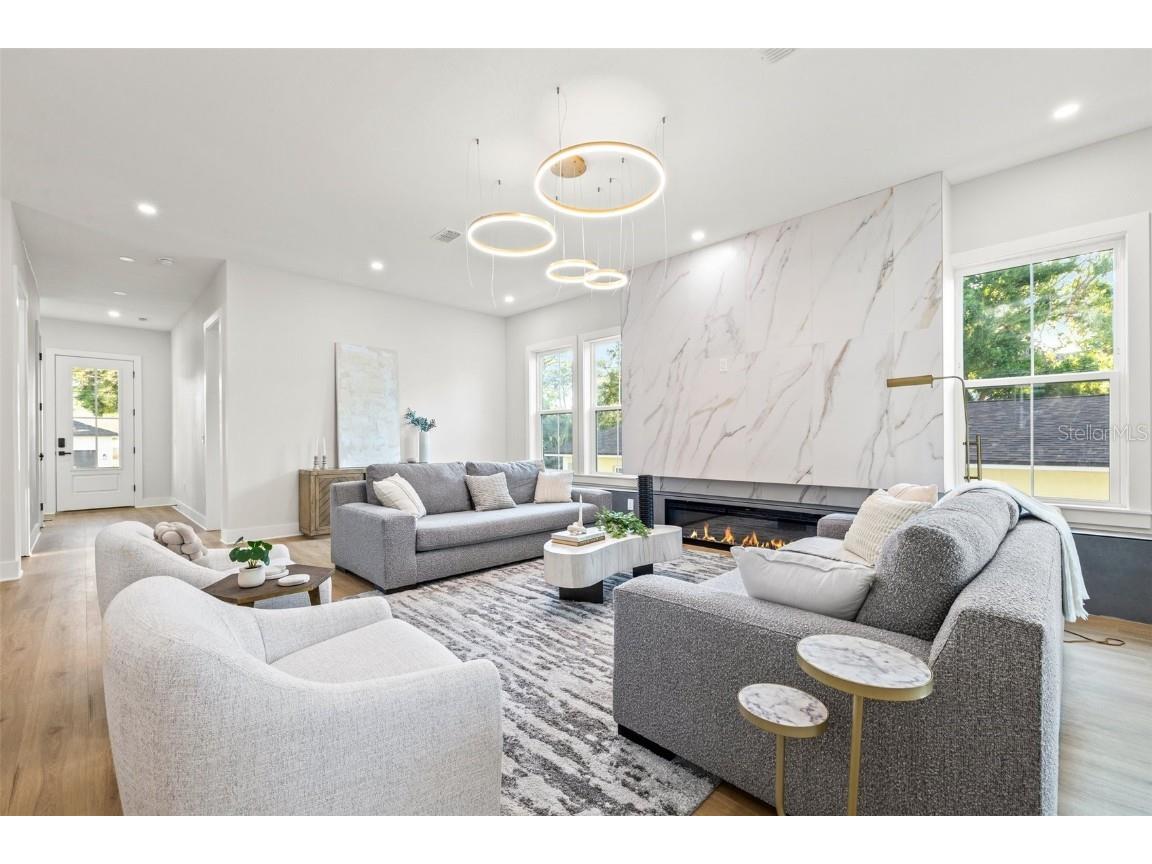 135 48th Avenue Saint Petersburg FL 33703 U8250203 image4